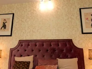 Live sex webcam photo for AlyssaDawn #287928832