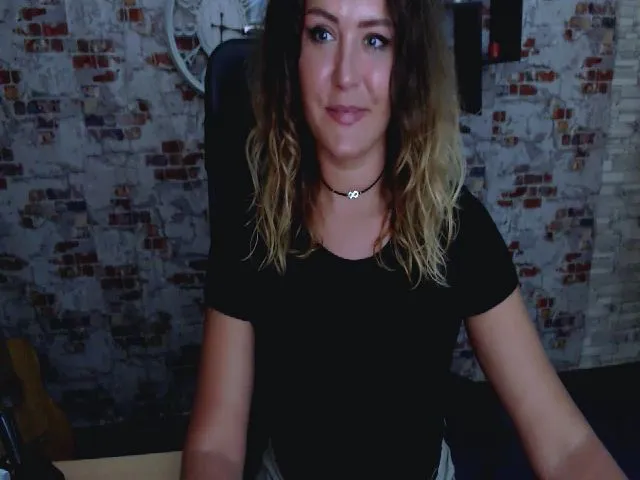 Live sex webcam photo for Noreya #253516216