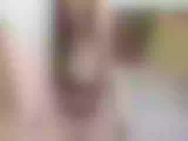 Live sex webcam photo for skinnyMeow #263320276