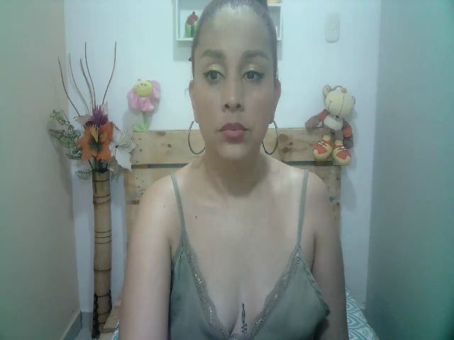 Live sex webcam photo for pamela_kuttee #263528000