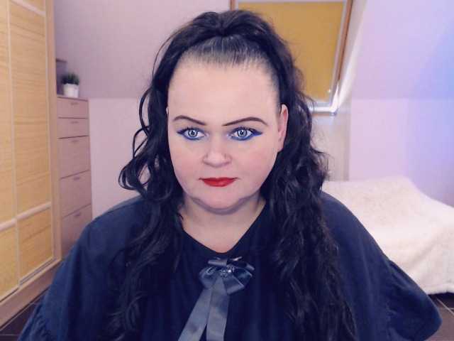 Live sex webcam photo for maure11 #245391319