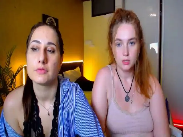 Live sex webcam photo for NikkySonge #255296524