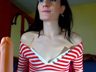 Live sex webcam photo for SexyAylin4u #240883855