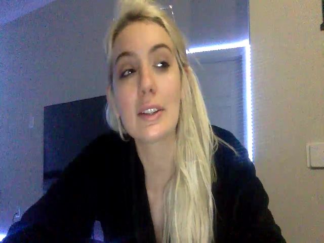 Live sex webcam photo for Sammy_gray #258096209