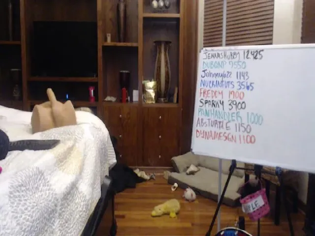 Live sex webcam photo for Autumn_Blonde #253057678