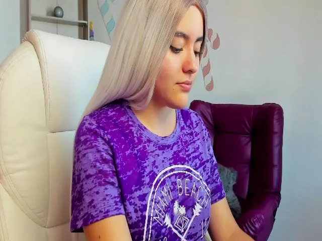 Live sex webcam photo for Tasha_cooper1 #264299001