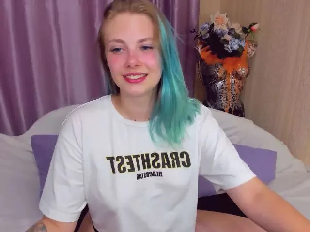 Live sex webcam photo for AprillSnow #265566702