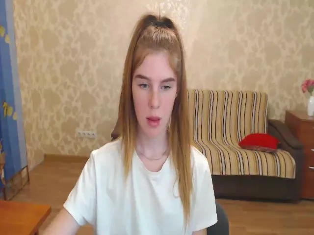 Live sex webcam photo for Vesnyshka #263272825
