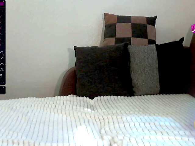 Live sex webcam photo for Mysstery #265505339