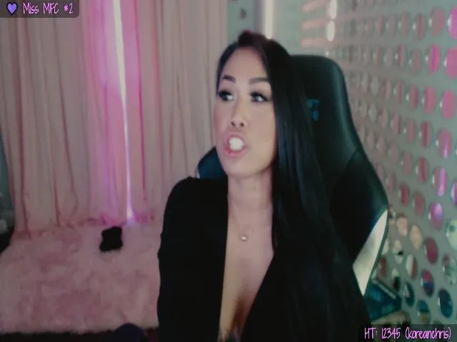 Live sex webcam photo for SinCityVEE #258074914