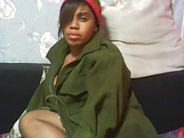 Live sex webcam photo for jojosquirt #254226374