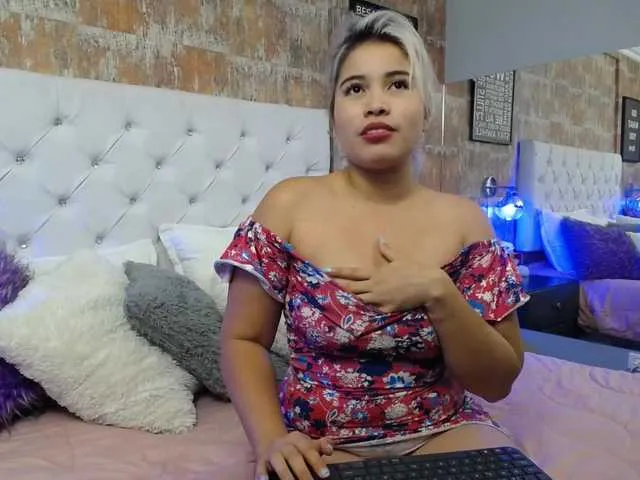 Live sex webcam photo for Adara-Jade #248988539