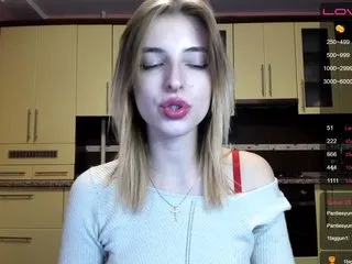 Live sex webcam photo for MissFentasy1 #240554732