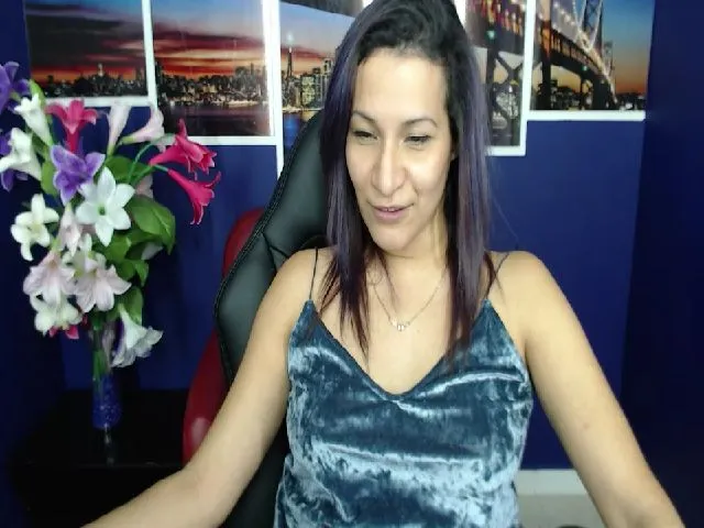 Live sex webcam photo for Infernalsexx #252713890