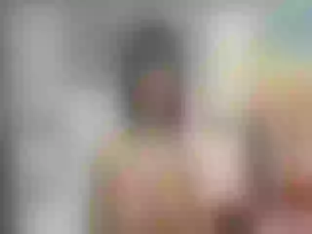 Live sex webcam photo for LissaJo #256215451