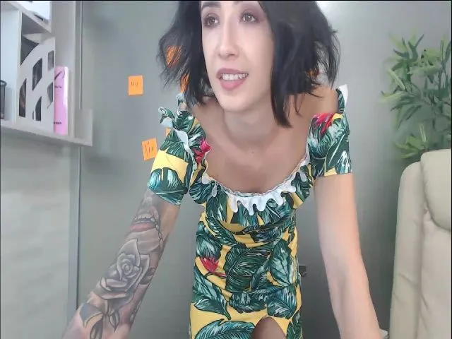 Live sex webcam photo for GlamKate #264784593