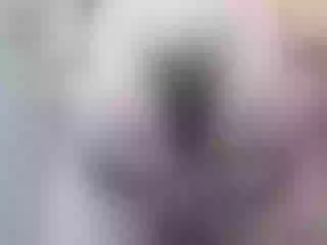 Live sex webcam photo for Miahot21 #264436768