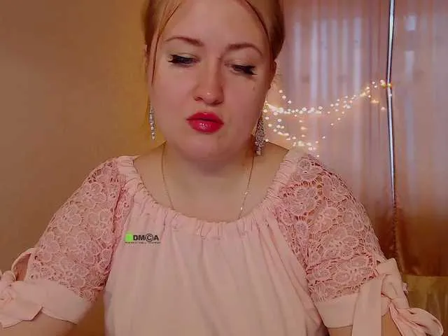 Live sex webcam photo for NewAnna #241001928