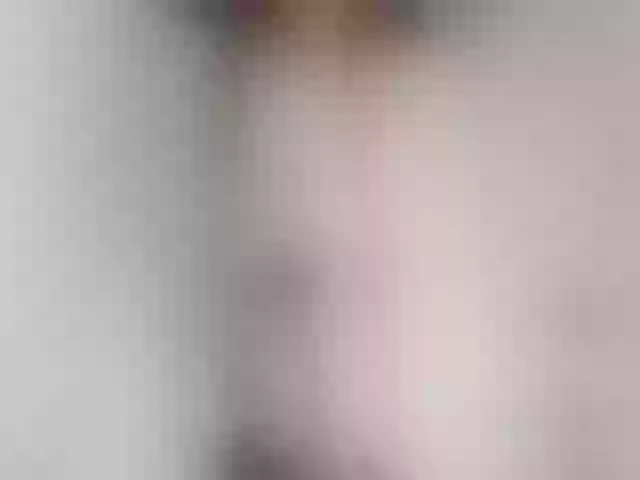 Live sex webcam photo for TheSharkQueen #264105729