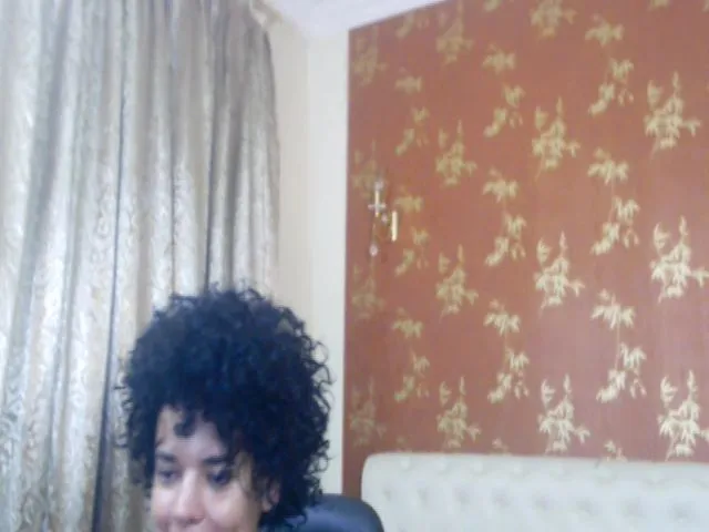 Live sex webcam photo for LaraAnne_ #258798502