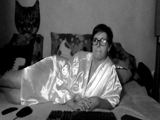 Live sex webcam photo for IamMiky #252062180