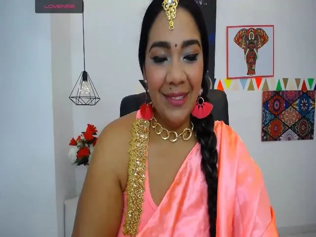 Live sex webcam photo for IndianMama #254475041