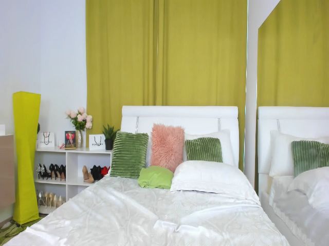 Live sex webcam photo for DreamEvy #261248829