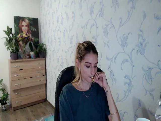 Live sex webcam photo for Springibabby #260912375