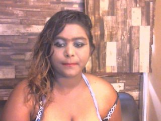 Live sex webcam photo for Indiandiva96 #240494083