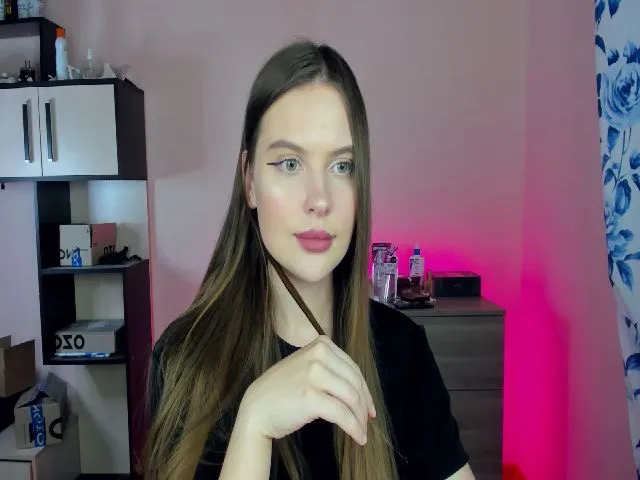 Live sex webcam photo for Daisymarly #256566683