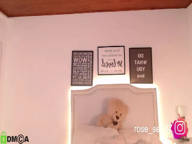 Live sex webcam photo for Rose_se #259007607