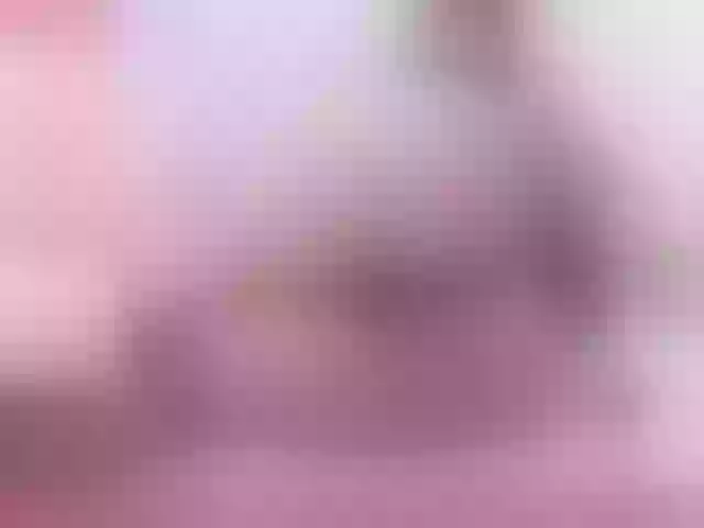Live sex webcam photo for HollyTegan #259579195