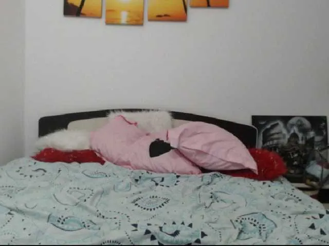 Live sex webcam photo for SweetHelen5 #241390587