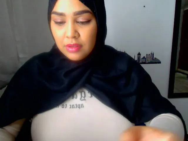 Live sex webcam photo for Shalyn_ #253580577