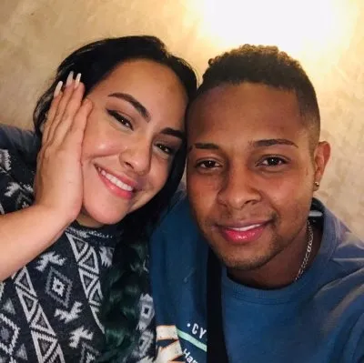 Live sex webcam photo for black_and_whit18 #241551257