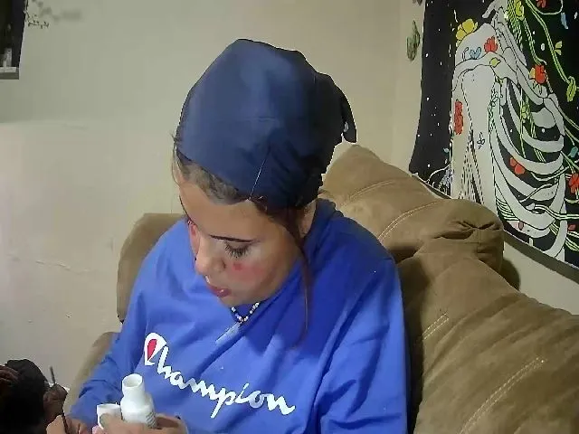 Live sex webcam photo for Lilmisspurp #256177558