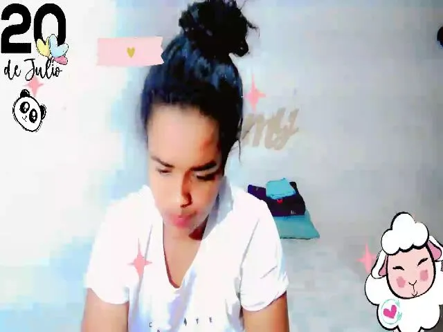 Live sex webcam photo for xxiomy_ #255708617