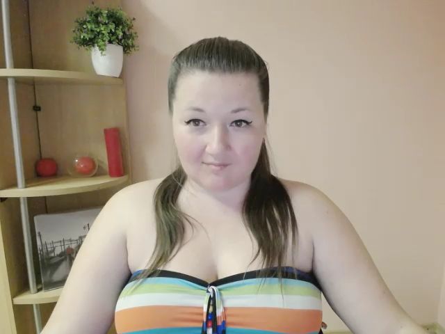 Live sex webcam photo for LeaLexis_ #254615461