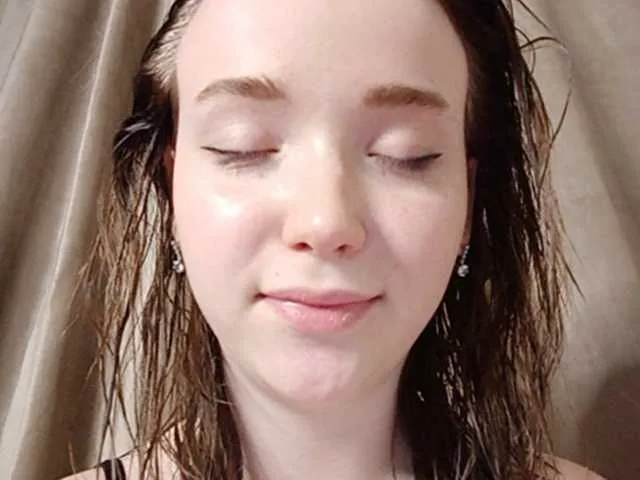 Live sex webcam photo for Ariel006 #241265533