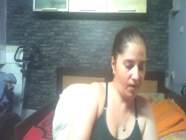 Live sex webcam photo for MGabrielle #254447185