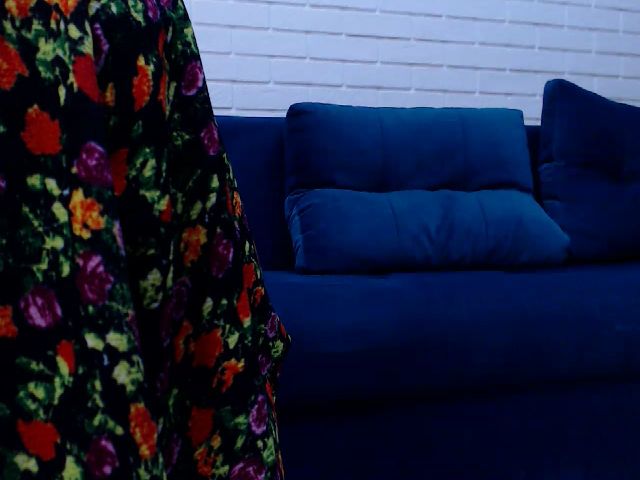 Live sex webcam photo for Hiaru_Cutie #258472857