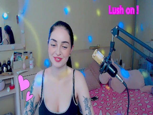 Live sex webcam photo for sunshinebabee #260696464