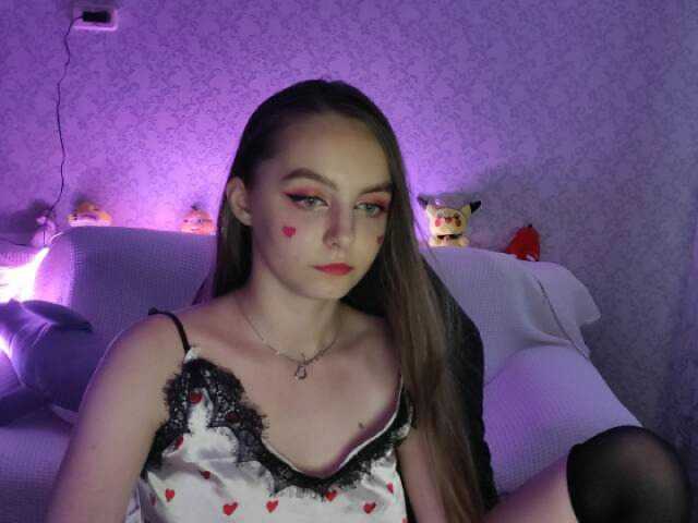 Live sex webcam photo for Littlexterry #249292405