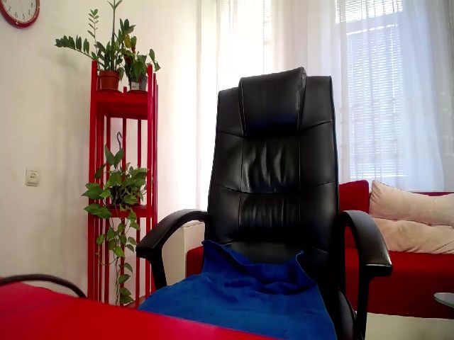 Live sex webcam photo for OlgaSaphire #254727823