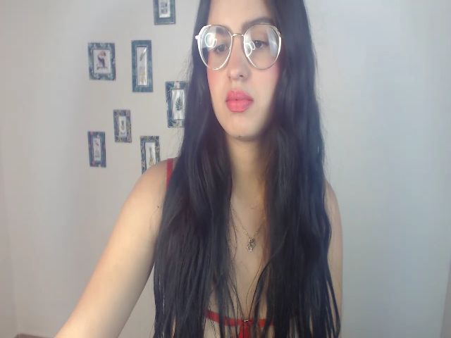 Live sex webcam photo for Selenaburning #255212471