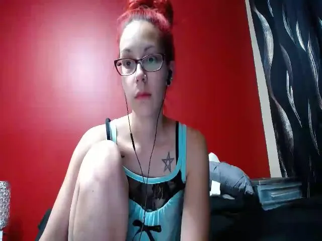 Live sex webcam photo for ZombieGirlX #252707711
