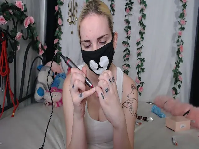 Live sex webcam photo for GalaxyFox #254242861