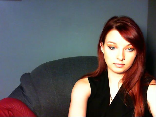 Live sex webcam photo for VirginLuna18 #264436632