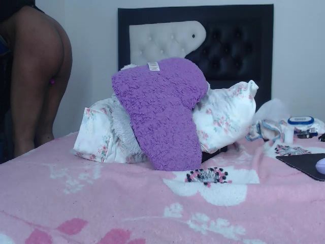 Live sex webcam photo for Sandylau2216 #257943422