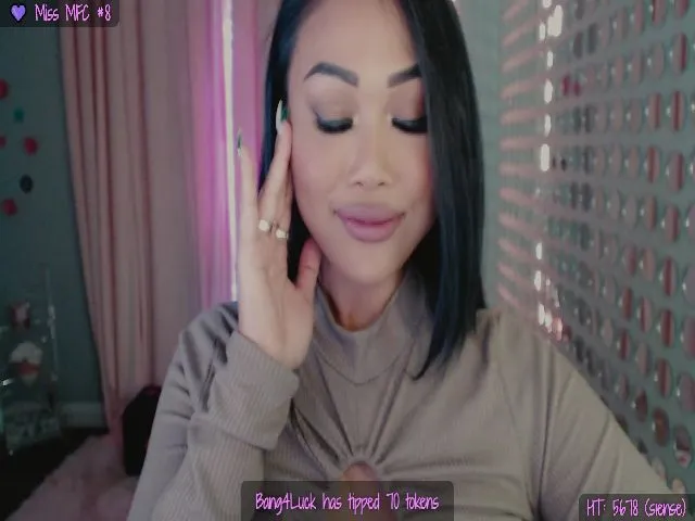 Live sex webcam photo for SinCityVEE #263564558